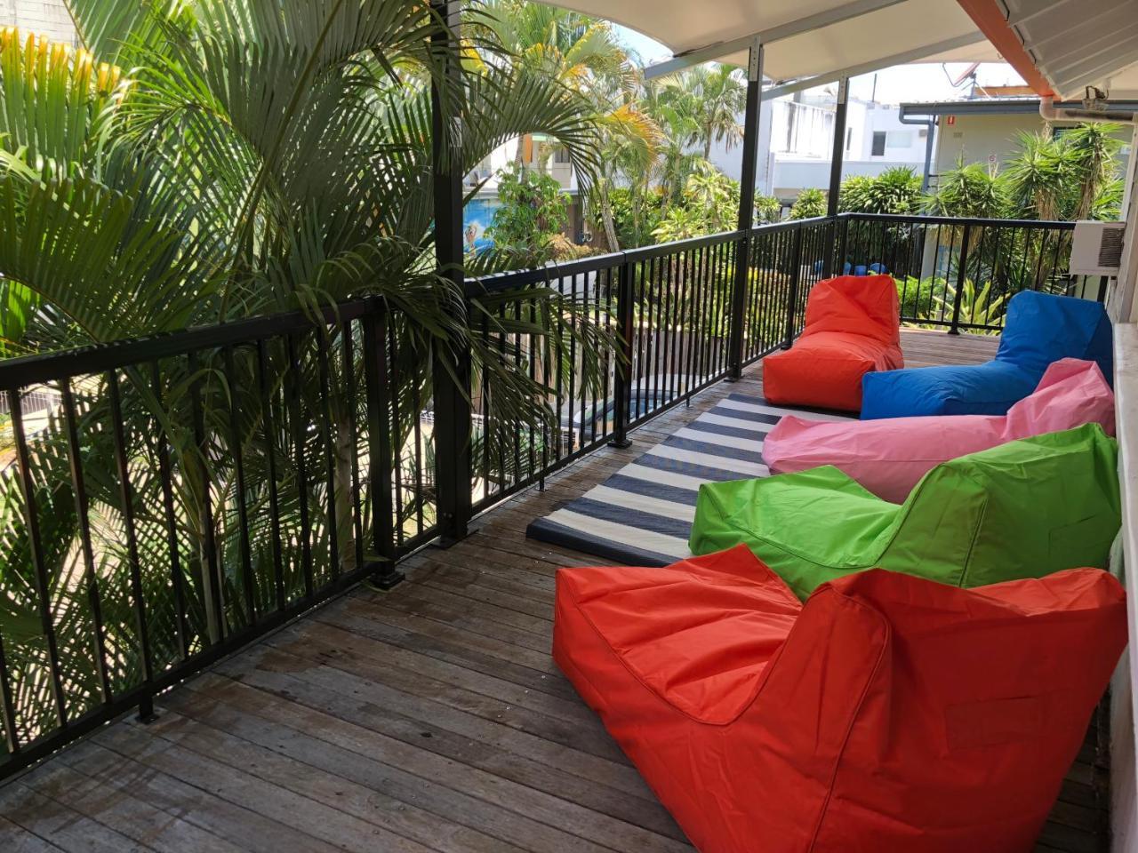 Reef Backpackers Hostel Cairns Exterior photo
